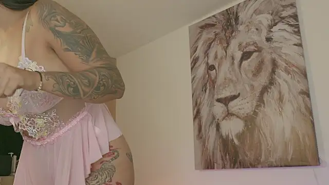 Maryann jones online show from 09-09-25, 01:38