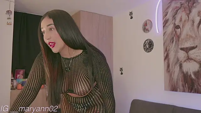 Maryann jones online show from 11-20-25, 01:11