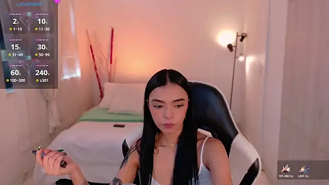 AnabelWolf online show from 12-22-25, 03:53