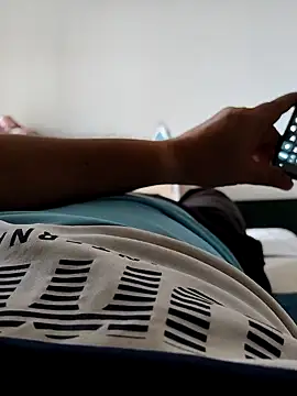 samee00721 online show from 10-04-25, 06:22