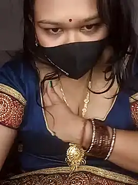 Snapshot of Mayuri77 chatting on 01-08-25, 04:54 Mayuri77 online show from 01-08-25, 04:54