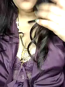 Snapshot of Mayuri77 chatting on 01-16-25, 05:01 Mayuri77 online show from 01-16-25, 05:01