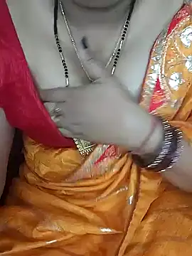 Snapshot of Mayuri77 chatting on 02-02-25, 09:30 Mayuri77 online show from 02-02-25, 09:30