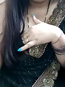 Snapshot of Mayuri77 chatting on 02-04-25, 06:49 Mayuri77 online show from 02-04-25, 06:49