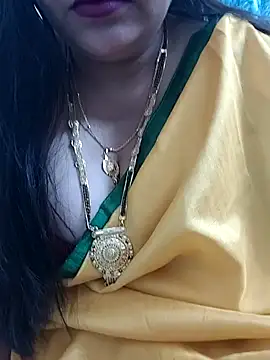 Snapshot of Mayuri77 chatting on 02-11-25, 05:07 Mayuri77 online show from 02-11-25, 05:07