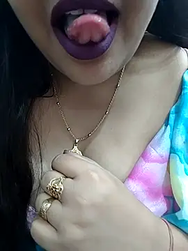 Snapshot of Mayuri77 chatting on 02-16-25, 09:15 Mayuri77 online show from 02-16-25, 09:15