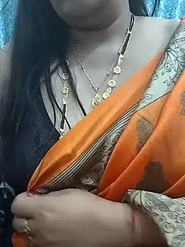 Snapshot of Mayuri77 chatting on 02-18-25, 05:21 Mayuri77 online show from 02-18-25, 05:21