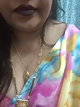 Snapshot of Mayuri77 chatting on 02-21-25, 05:09 Mayuri77 online show from 02-21-25, 05:09