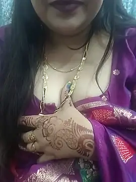 Snapshot of Mayuri77 chatting on 03-02-25, 06:40 Mayuri77 online show from 03-02-25, 06:40