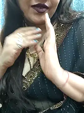 Snapshot of Mayuri77 chatting on 03-10-25, 03:20 Mayuri77 online show from 03-10-25, 03:20