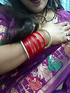 Snapshot of Mayuri77 chatting on 03-11-25, 06:00 Mayuri77 online show from 03-11-25, 06:00