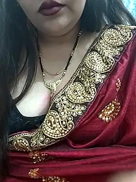 Snapshot of Mayuri77 chatting on 03-15-25, 04:10 Mayuri77 online show from 03-15-25, 04:10