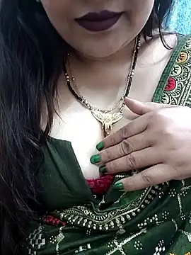 Snapshot of Mayuri77 chatting on 03-19-25, 05:17 Mayuri77 online show from 03-19-25, 05:17