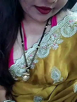 Snapshot of Mayuri77 chatting on 09-23-25, 06:44 Mayuri77 online show from 09-23-25, 06:44