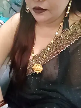 Snapshot of Mayuri77 chatting on 10-30-25, 04:58 Mayuri77 online show from 10-30-25, 04:58