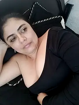 ElizabethWeil online show from 03-11-25, 03:34