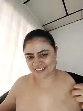 ElizabethWeil online show from 03-11-25, 07:03