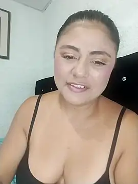 ElizabethWeil online show from 10-15-25, 07:03