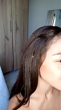 sofiaVelez01 online show from 12-18-24, 07:19