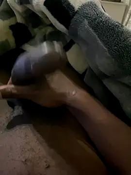 Snapshot of GangsterCouple-Aimy-Jonny chatting on 11-18-25, 01:00 GangsterCouple-Aimy-Jonny online show from 11-18-25, 01:00