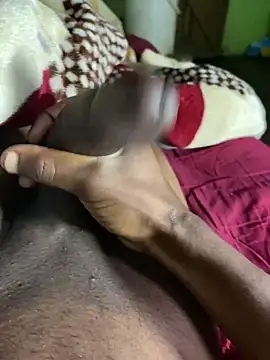 Snapshot of GangsterCouple-Aimy-Jonny chatting on 12-13-25, 11:43 GangsterCouple-Aimy-Jonny online show from 12-13-25, 11:43