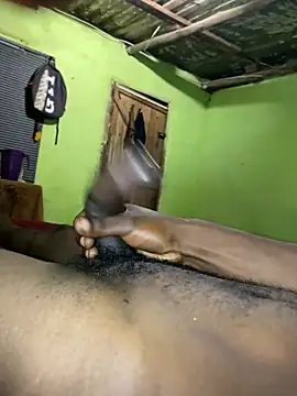 Snapshot of GangsterCouple-Aimy-Jonny chatting on 02-02-26, 10:30 GangsterCouple-Aimy-Jonny online show from 02-02-26, 10:30