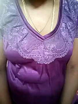 Snapshot of Cute-chinny chatting on 01-17-25, 10:44 Cute-chinny online show from 01-17-25, 10:44