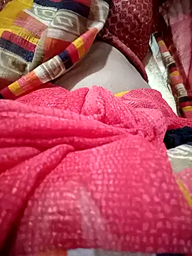 Snapshot of Cute-chinny chatting on 02-04-25, 05:55 Cute-chinny online show from 02-04-25, 05:55