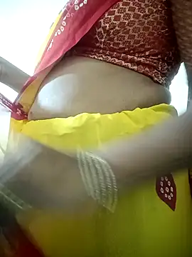 Snapshot of Cute-chinny chatting on 02-07-25, 04:06 Cute-chinny online show from 02-07-25, 04:06