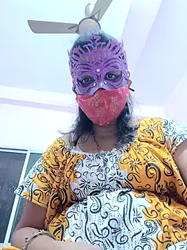 Snapshot of Cute-manisha chatting on 01-16-25, 11:37 Cute-manisha online show from 01-16-25, 11:37