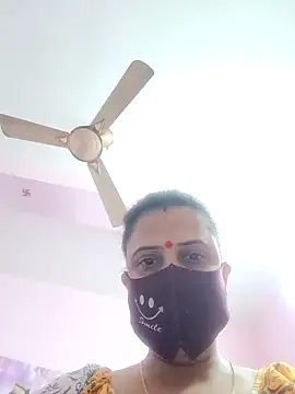 Snapshot of Cute-manisha chatting on 01-22-25, 04:02 Cute-manisha online show from 01-22-25, 04:02