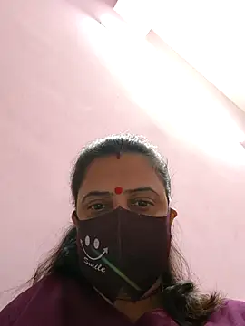 Snapshot of Cute-manisha chatting on 03-08-25, 03:24 Cute-manisha online show from 03-08-25, 03:24