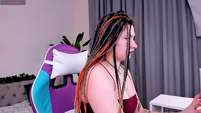 Snapshot of Bonni_Meiz chatting on 02-06-26, 03:11 Bonni Meiz online show from 02-06-26, 03:11