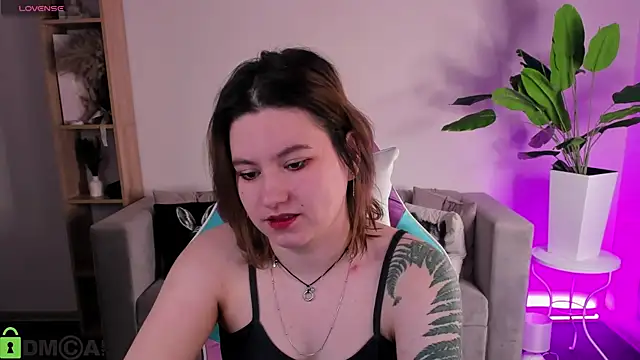 Snapshot of Bonni_Meiz chatting on 02-19-26, 03:13 Bonni Meiz online show from 02-19-26, 03:13