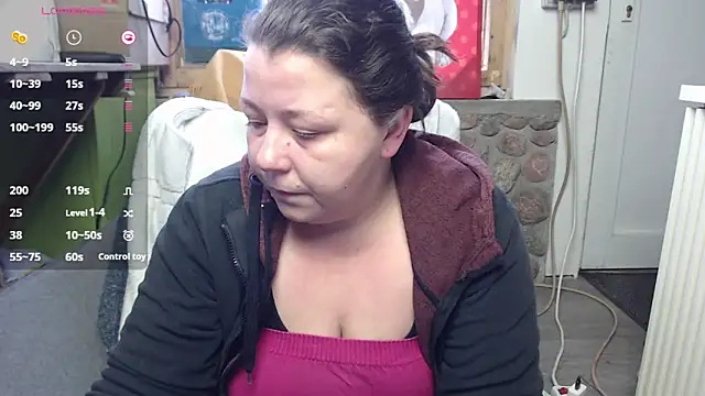 Snapshot of KasiaPrivat chatting on 01-10-25, 12:04 KasiaPrivat online show from 01-10-25, 12:04