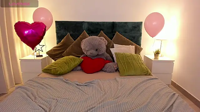 Snapshot of AmA_lia_ chatting on 03-06-25, 01:14 AmA lia online show from 03-06-25, 01:14