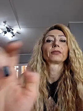 Snapshot of harleyejoker1 chatting on 06-01-26, 08:38 harleyejoker1 online show from 06-01-26, 08:38