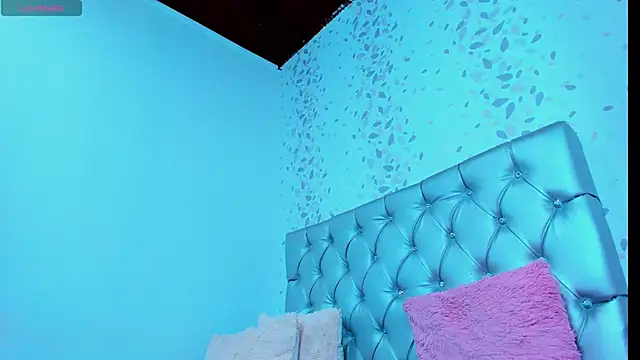 Snapshot of candymery chatting on 01-24-25, 10:41 candymery online show from 01-24-25, 10:41