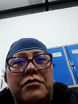 Snapshot of Darly_Gomez chatting on 01-12-25, 04:21 Darly Gomez online show from 01-12-25, 04:21