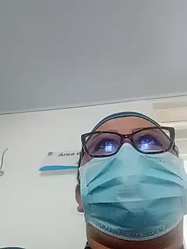 Snapshot of Darly_Gomez chatting on 02-11-25, 09:56 Darly Gomez online show from 02-11-25, 09:56