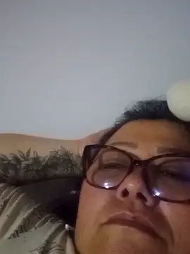 Snapshot of Darly_Gomez chatting on 03-21-25, 03:33 Darly Gomez online show from 03-21-25, 03:33