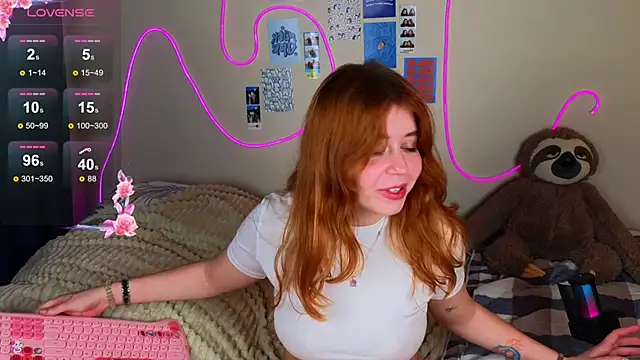 Penny Staaar online show from 02-25-25, 06:20