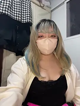 YUNA-yuna online show from 01-17-25, 12:21