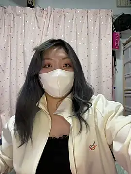 YUNA-yuna online show from 02-19-25, 04:00