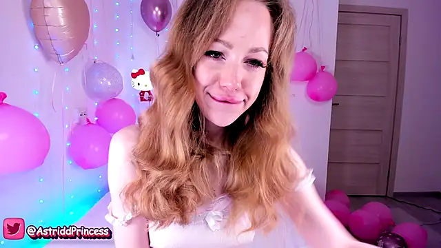 AstridHotty online show from 10-15-25, 04:18