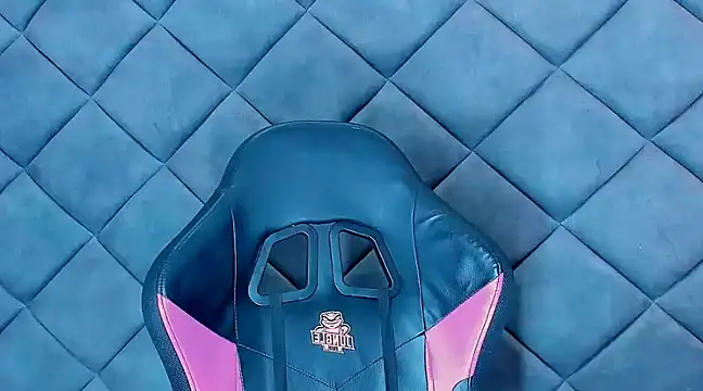 Nellyhills online show from 02-12-25, 03:49