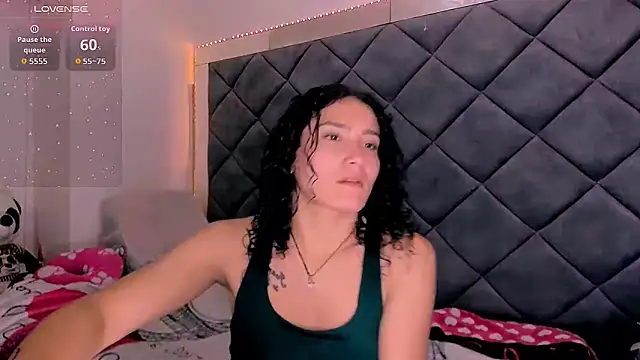 Nellyhills online show from 10-24-25, 06:04