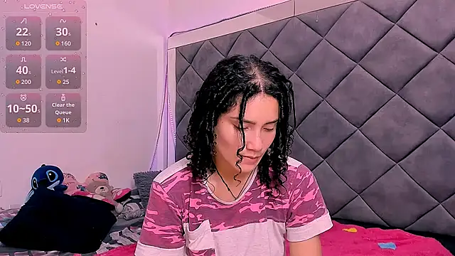 Nellyhills online show from 11-15-25, 05:09