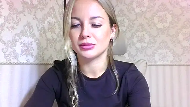 jennifer838 online show from 10-08-25, 02:58