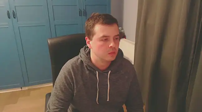 Snapshot of CuteMan33 chatting on 12-09-24, 08:23 CuteMan33 online show from 12-09-24, 08:23